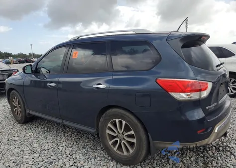 2015 Nissan Pathfinder S z USA, uszkodzony, nr VIN 5N1AR2MN0FC707016